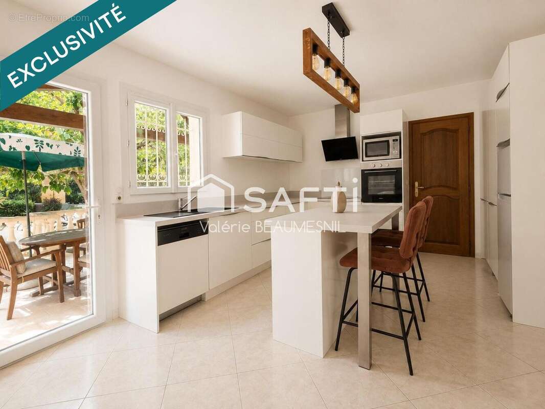 Maison 165 m² à Bagnols-En-Foret  - photo 5