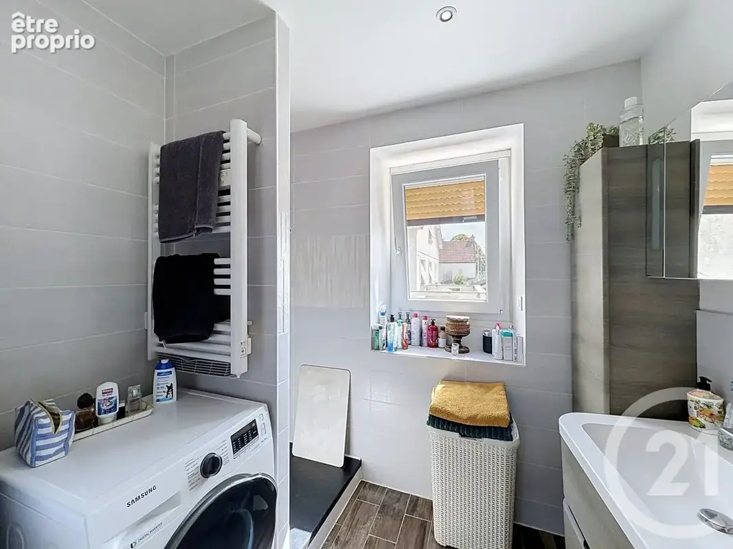 Maison 93 m² à Moissy-Cramayel  - photo 5