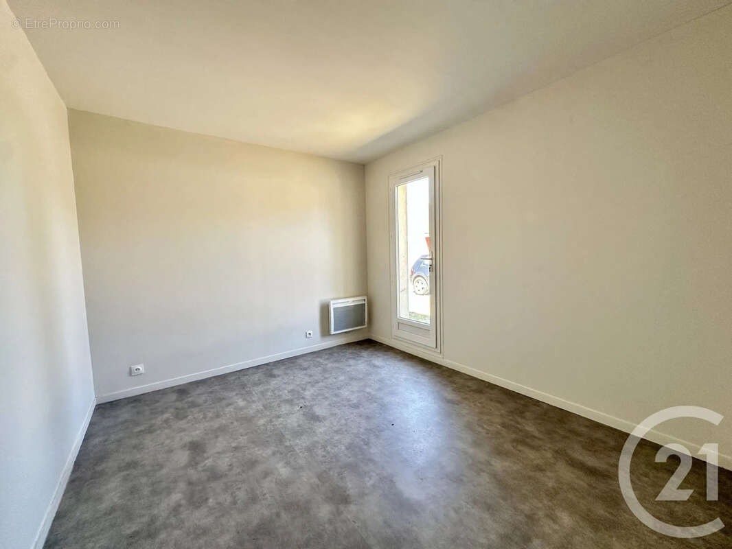 Maison 51 m² à Beaumont-Les-Autels  - photo 4