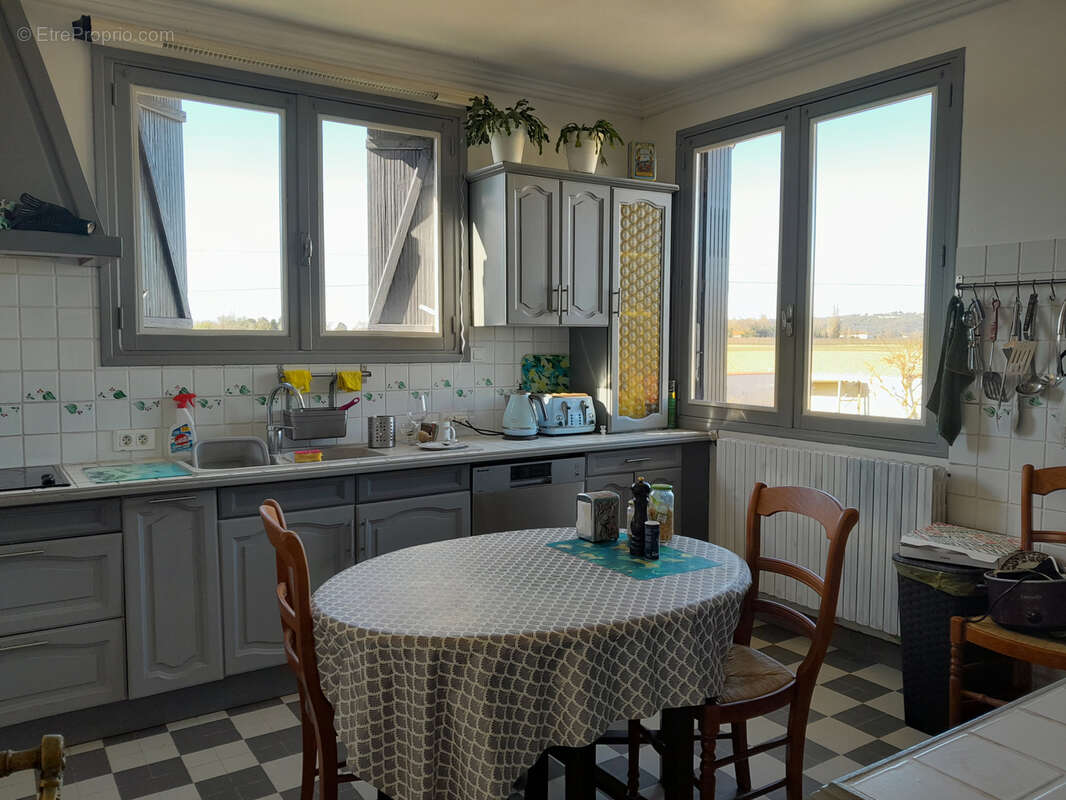 Maison à SAINT-NICOLAS-DE-LA-GRAVE