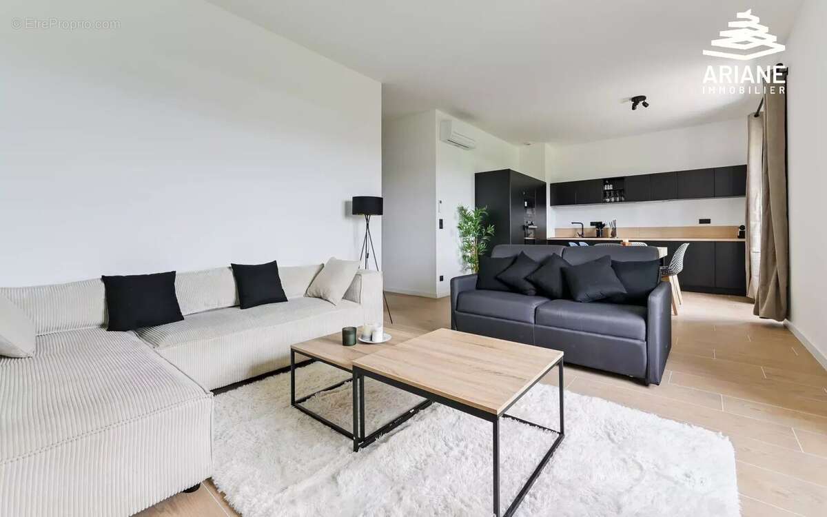 Appartement à VOURLES