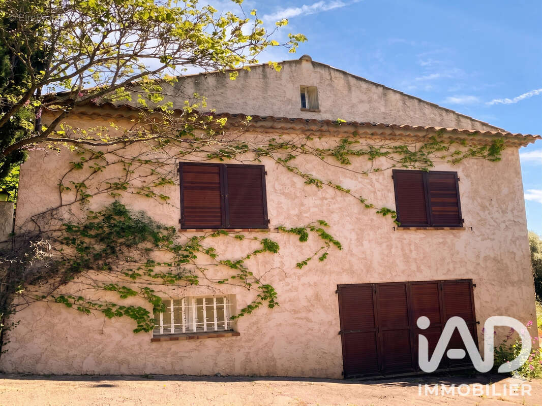 Photo 5 - Maison à CARQUEIRANNE