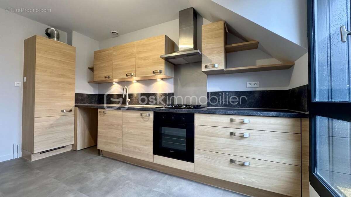 Très bel appartement T4 – 90 m² – Entièrement refait à neuf – Parking privé – PACÉ - photo 8