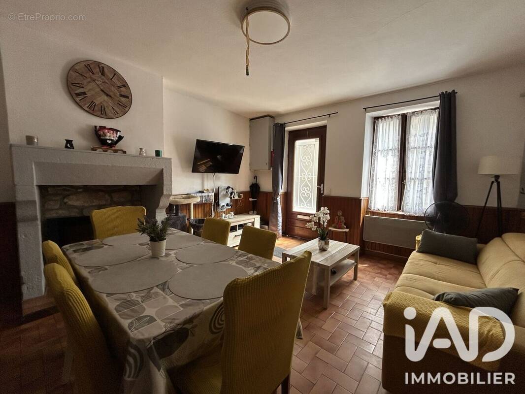 Photo 1 - Maison à BUGEAT