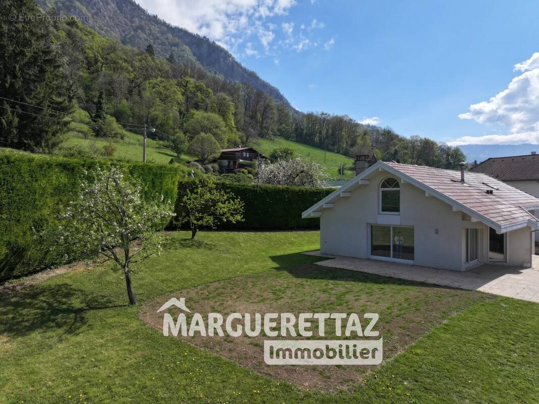 Maison à THYEZ