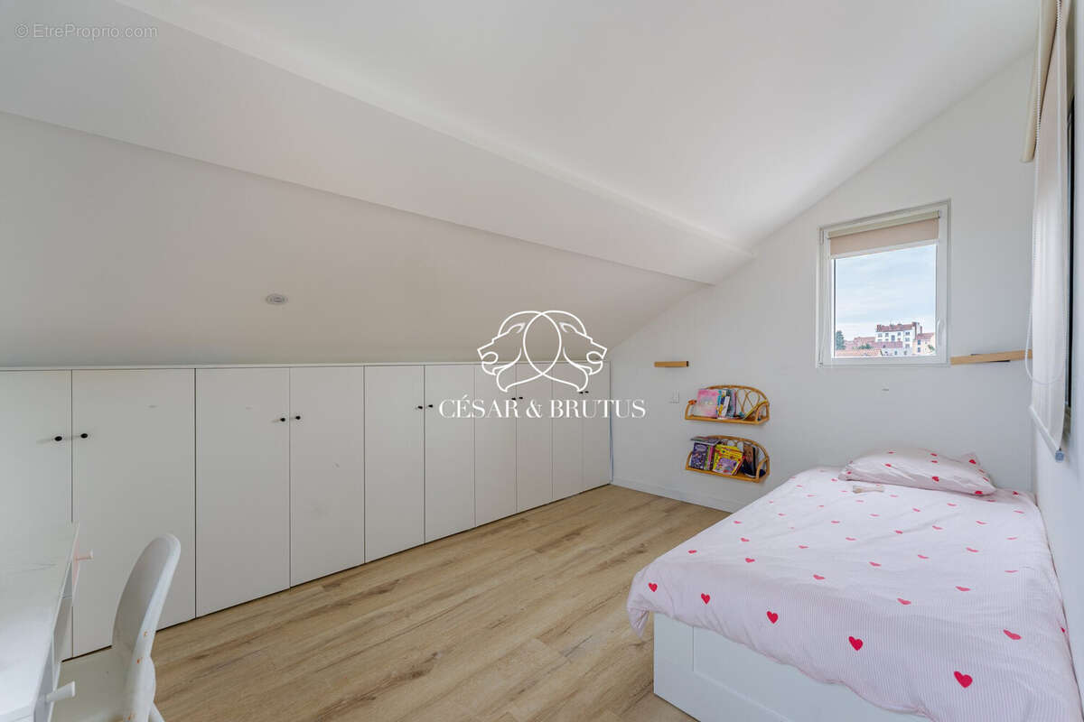 Maison à VILLEURBANNE