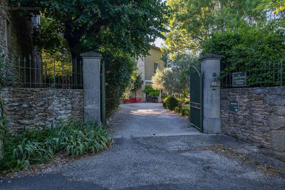 Maison à SAINT-ANDRE-DE-ROQUEPERTUIS