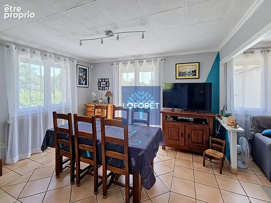Maison 95m² avec piscine et jardin arboré - Brignais - photo 9