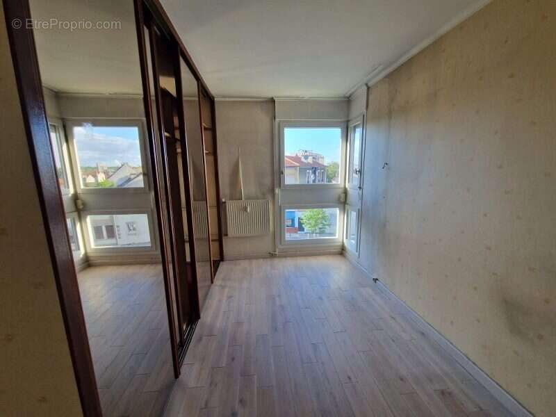 Appartement à MAISONS-ALFORT