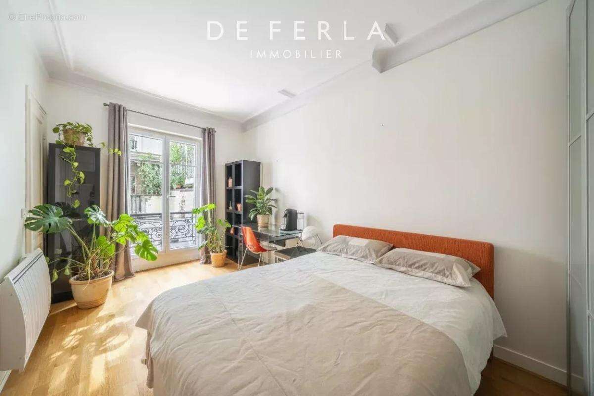 Appartement à PARIS-5E