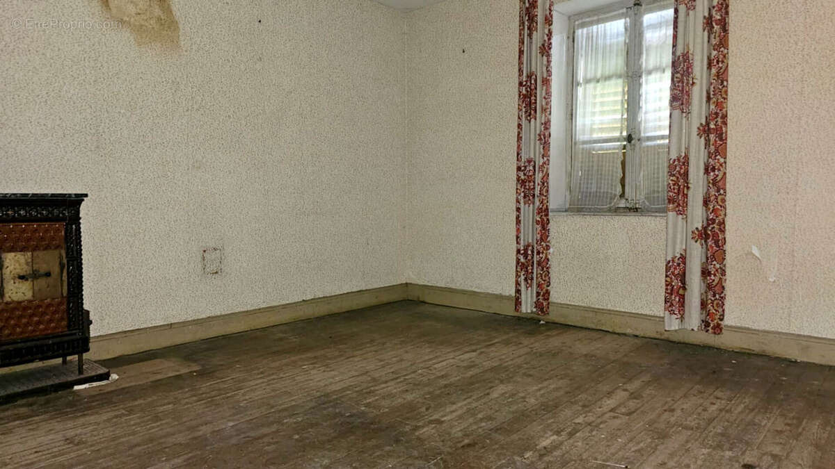 Maison à DENEUVRE
