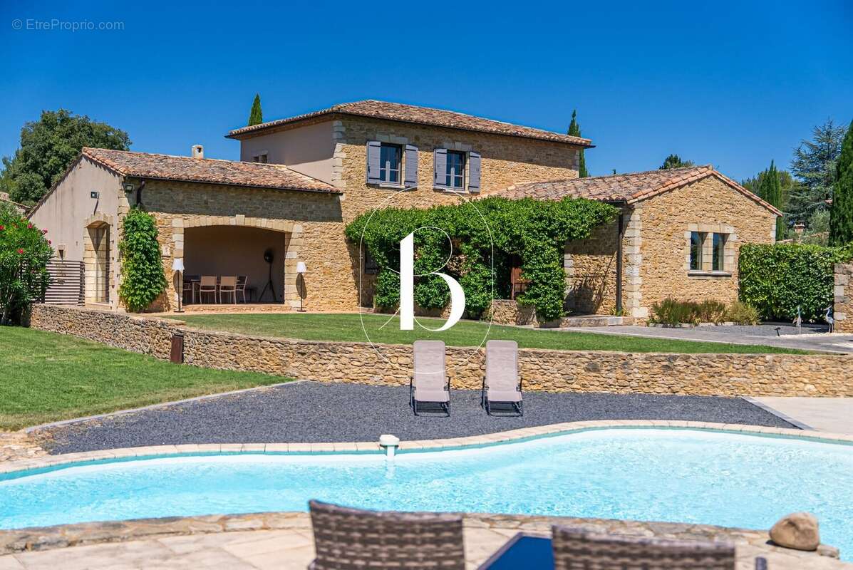 Maison à UZES