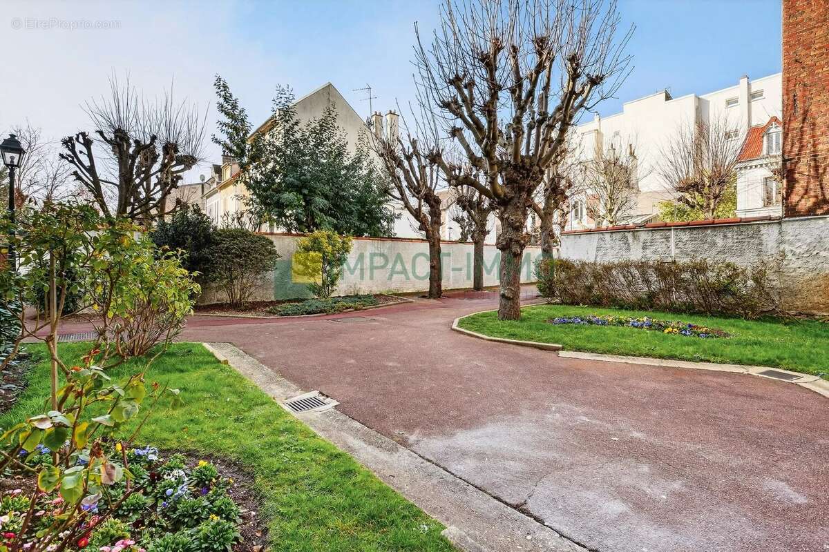 Appartement à COLOMBES