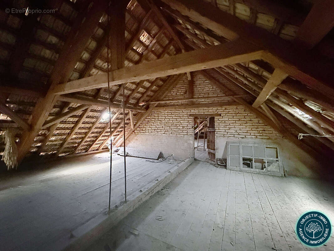 Exceptionnel corps de ferme  batisse de 350 m2  47 ares - photo 30