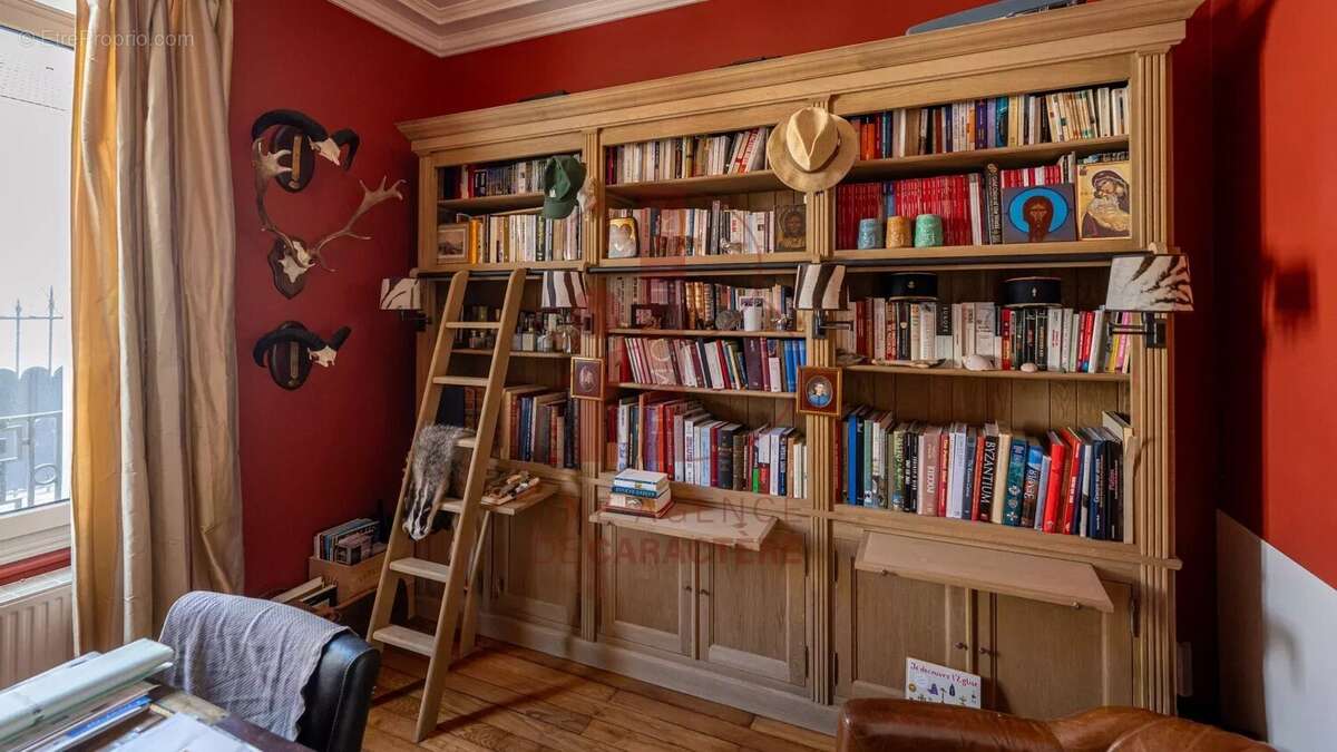 Maison à FONTAINEBLEAU