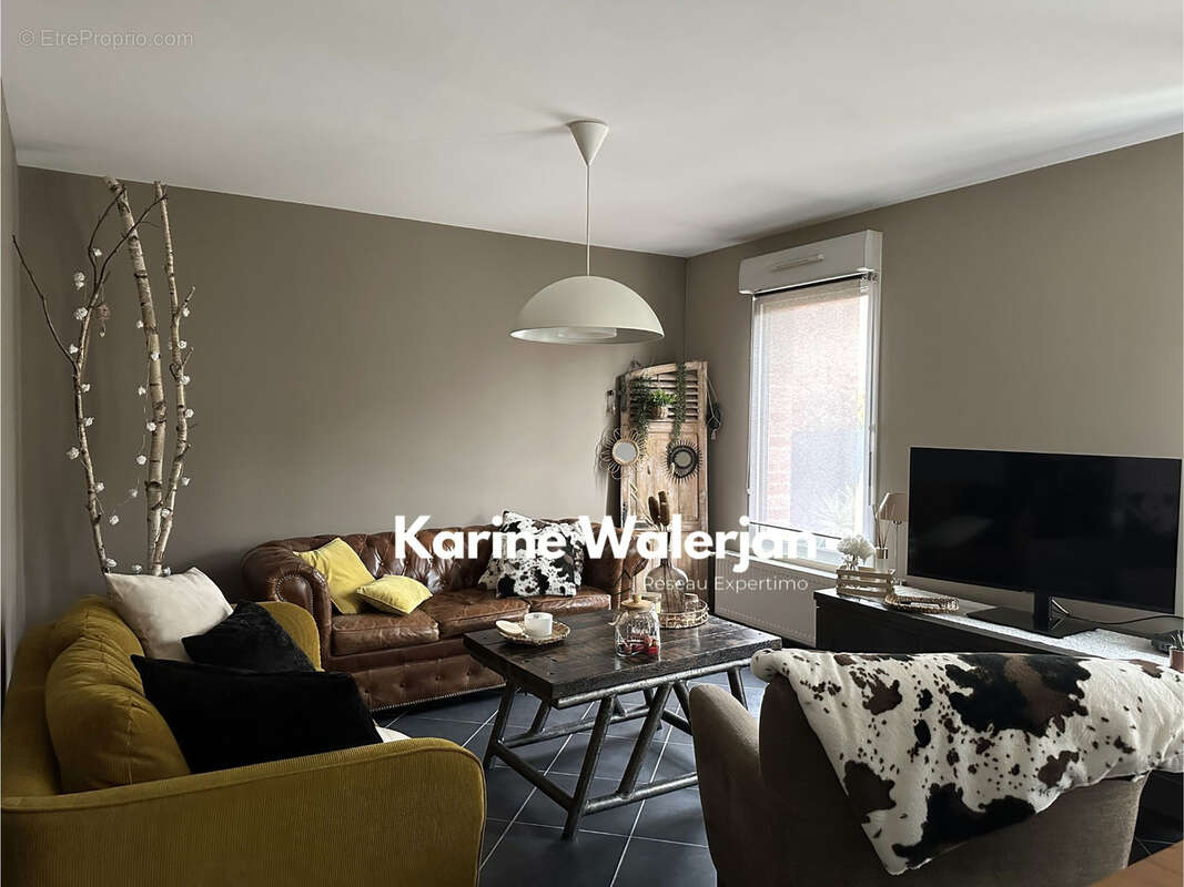 Maison à COURRIERES