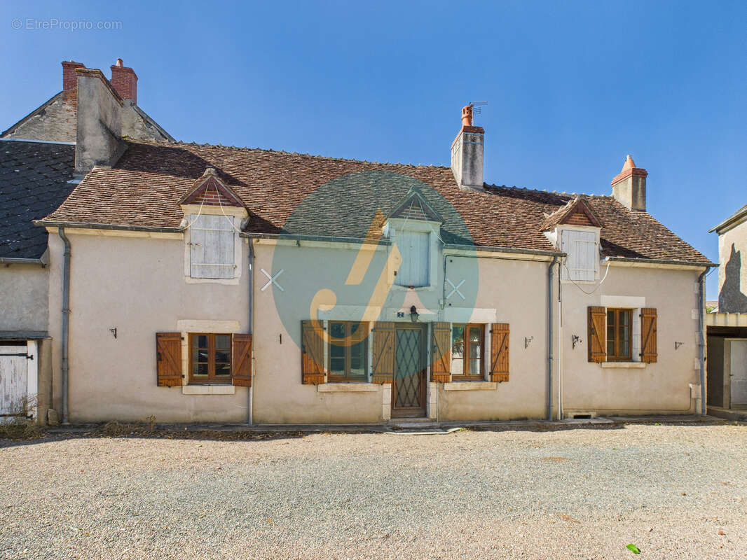 Maison à MESVES-SUR-LOIRE