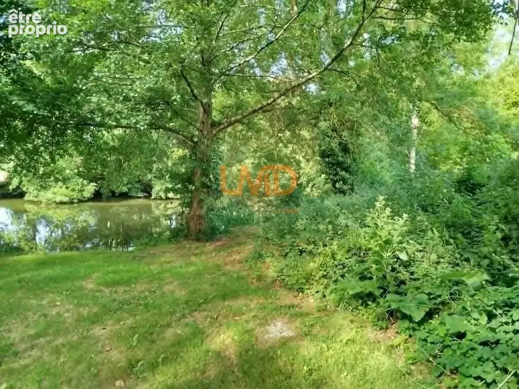 Terrain à MARTIZAY