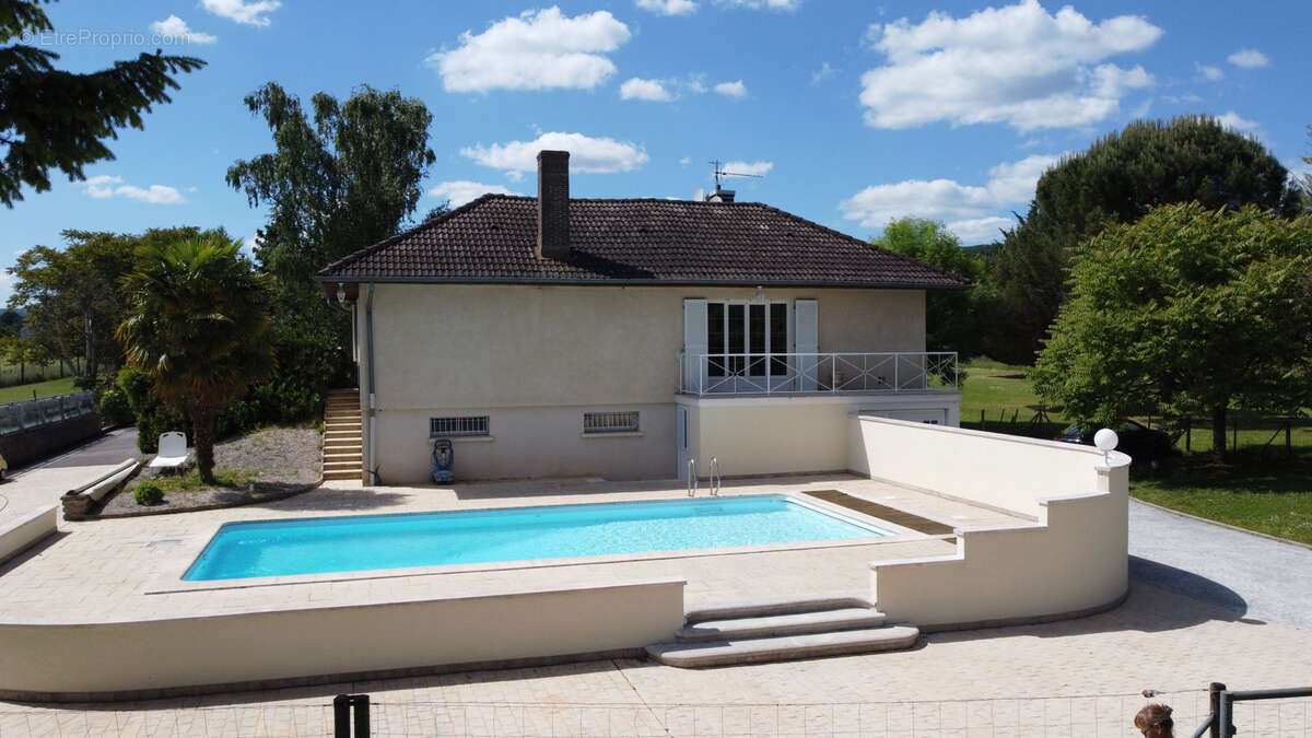 Maison à LADOIX-SERRIGNY