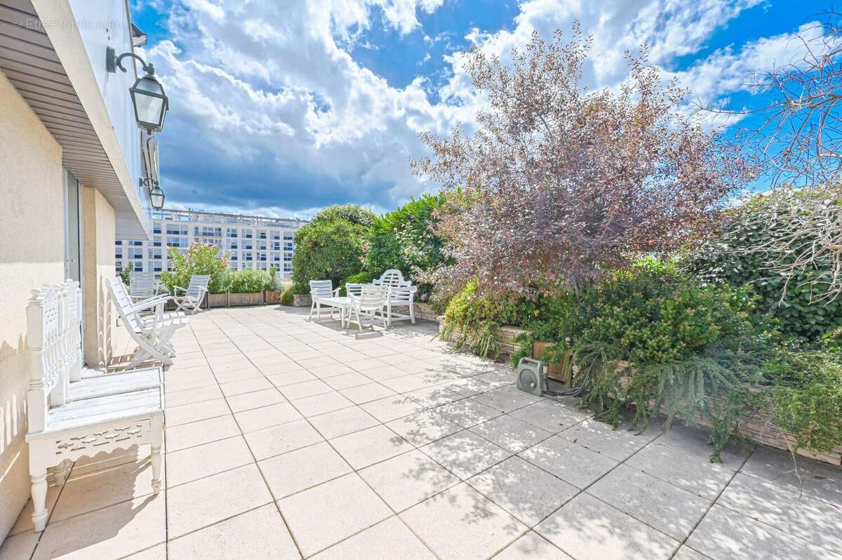 Appartement à PARIS-12E