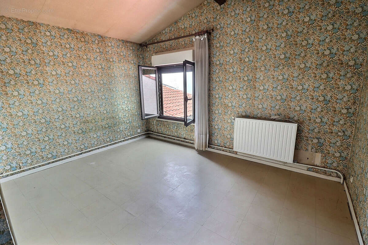 Maison à VILLEFRANCHE-DE-ROUERGUE