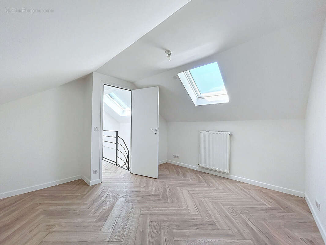 Maison à SAINT-MAUR-DES-FOSSES