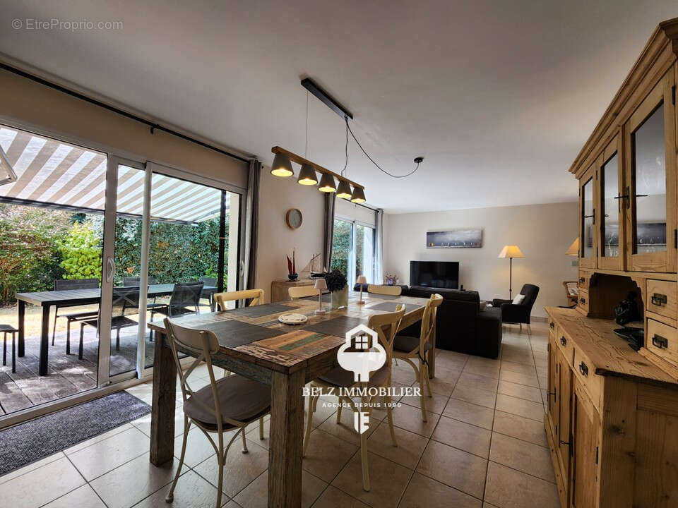 56400 Maison Ploemel contemporaine 4 chambres dont 1 en rdc garage TRES BON ETAT Jardin de 469m² - photo 3