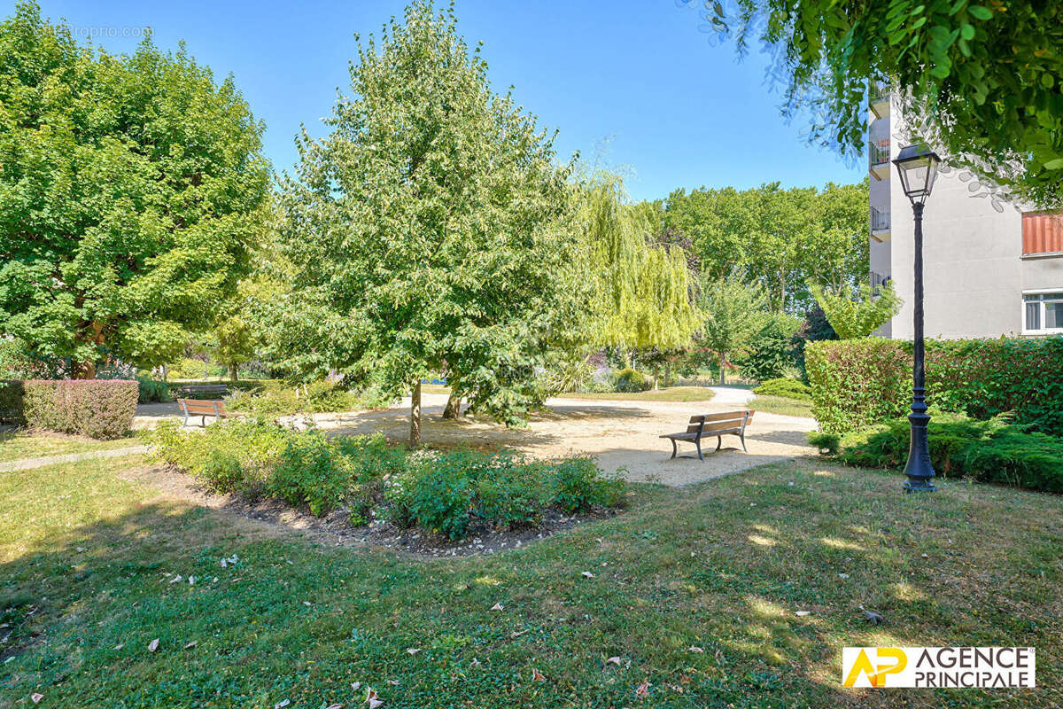 Appartement à MAISONS-LAFFITTE