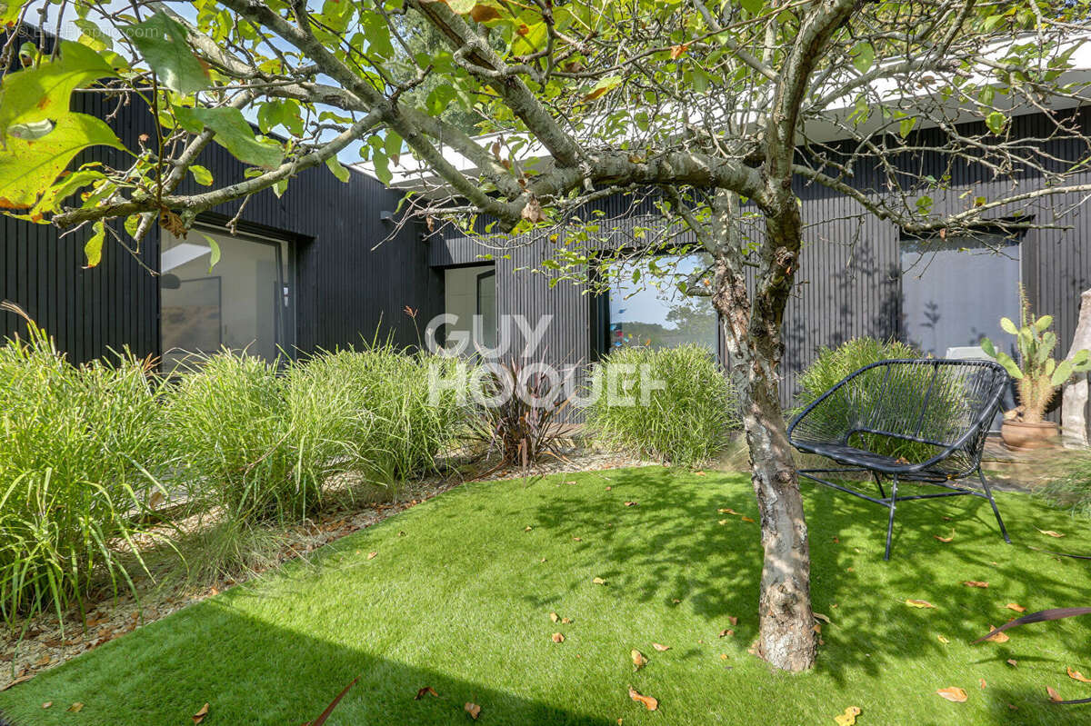 Villa d'architecte contemporaine avec piscine - photo 16