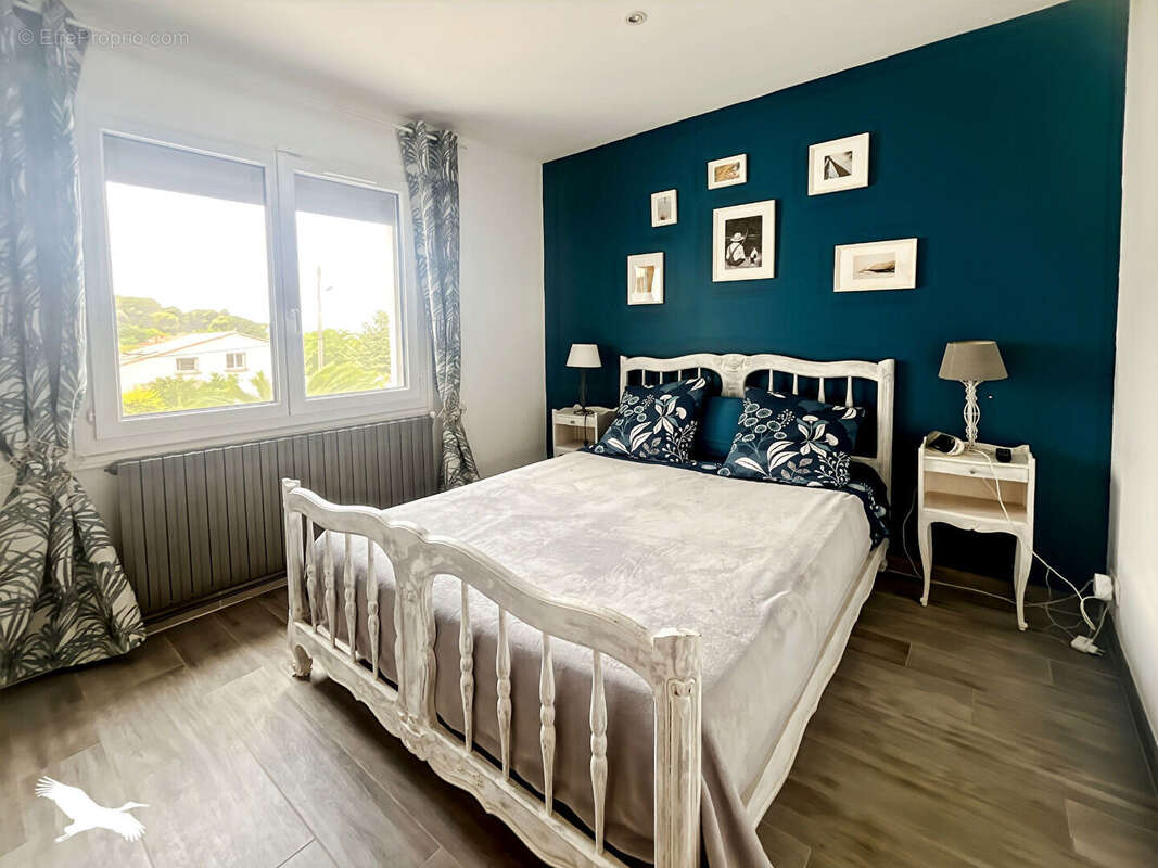 Maison La Penne-sur-Huveaune -112 m2 - 5 pièces - 3 Chambres + Jardin + Piscine - photo 12