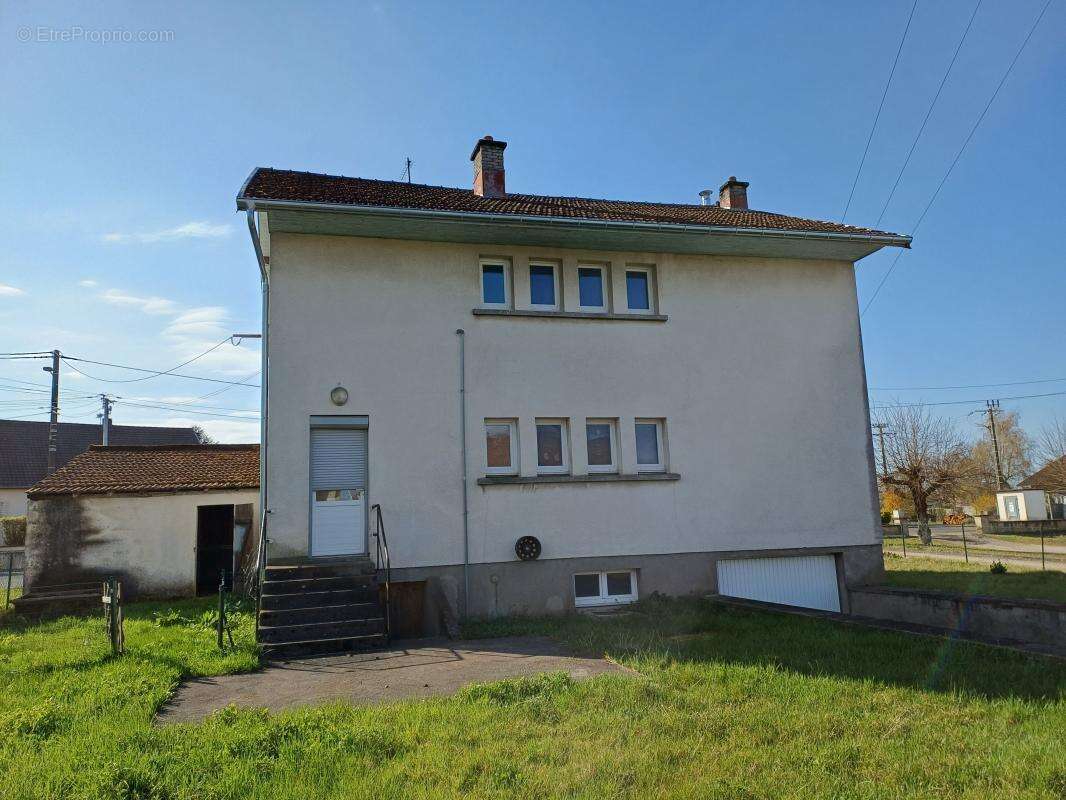 Maison à SAINT-SAUVEUR