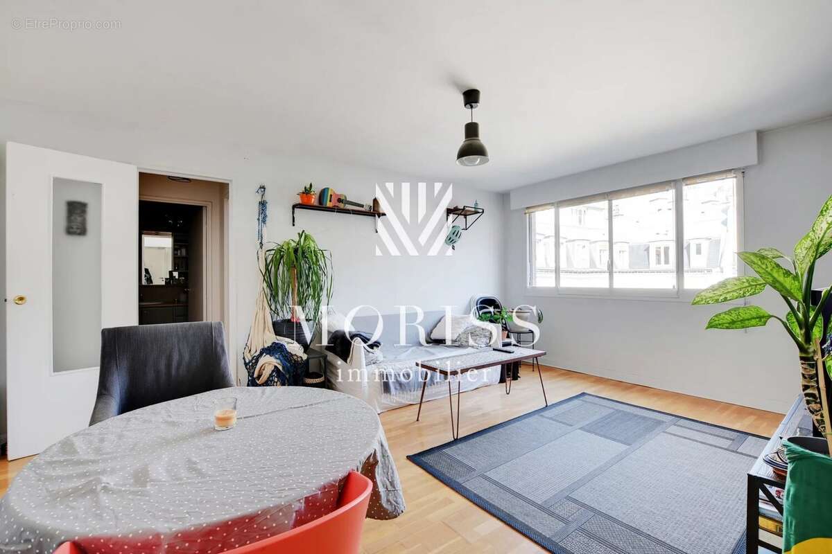 Appartement à PARIS-19E
