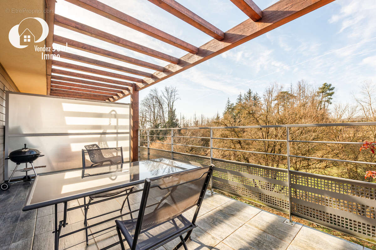 Appartement à SEYNOD