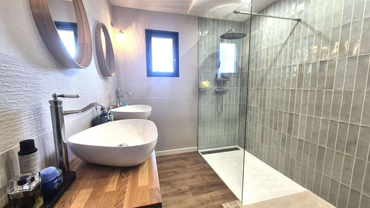 Maison à CHATEAURENARD