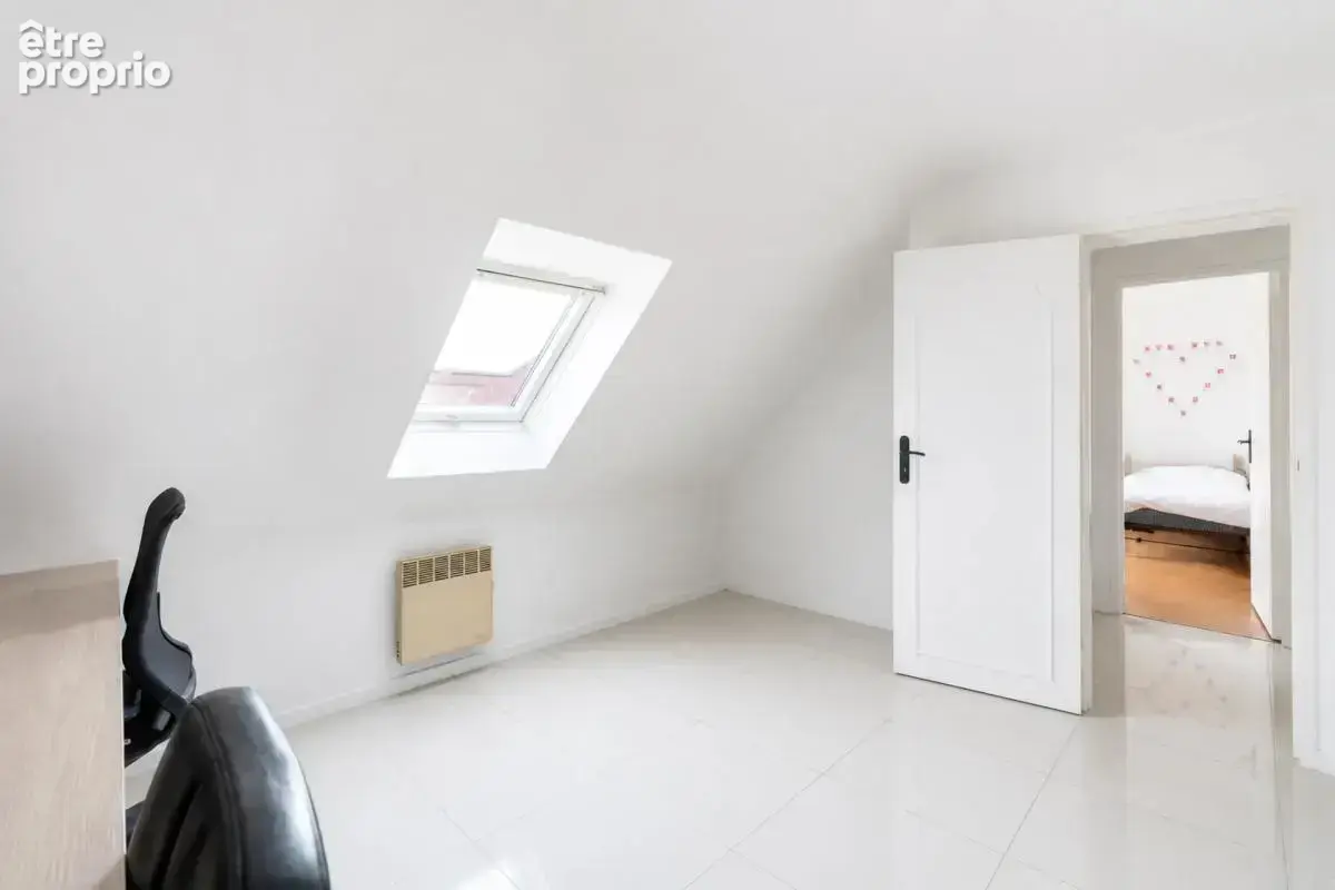 Maison de 6 pièces de 100 m² à Ézy-sur-Eure - photo 15