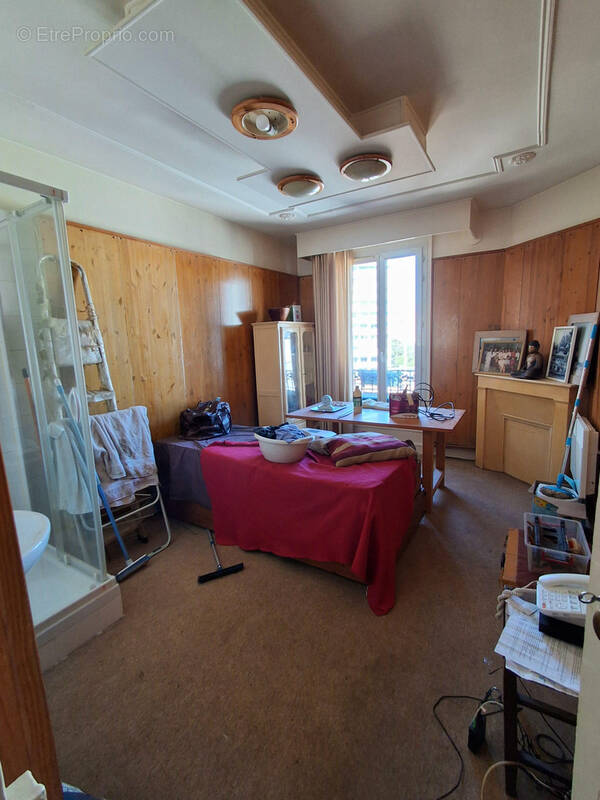 Appartement à PARIS-19E