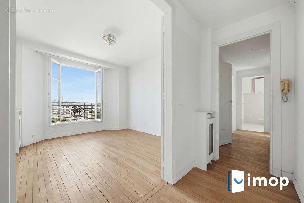 Appartement à PARIS-19E