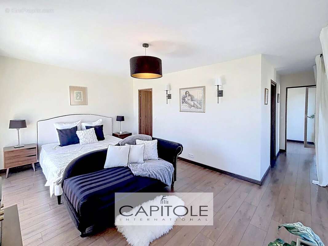 Appartement à LE CANNET