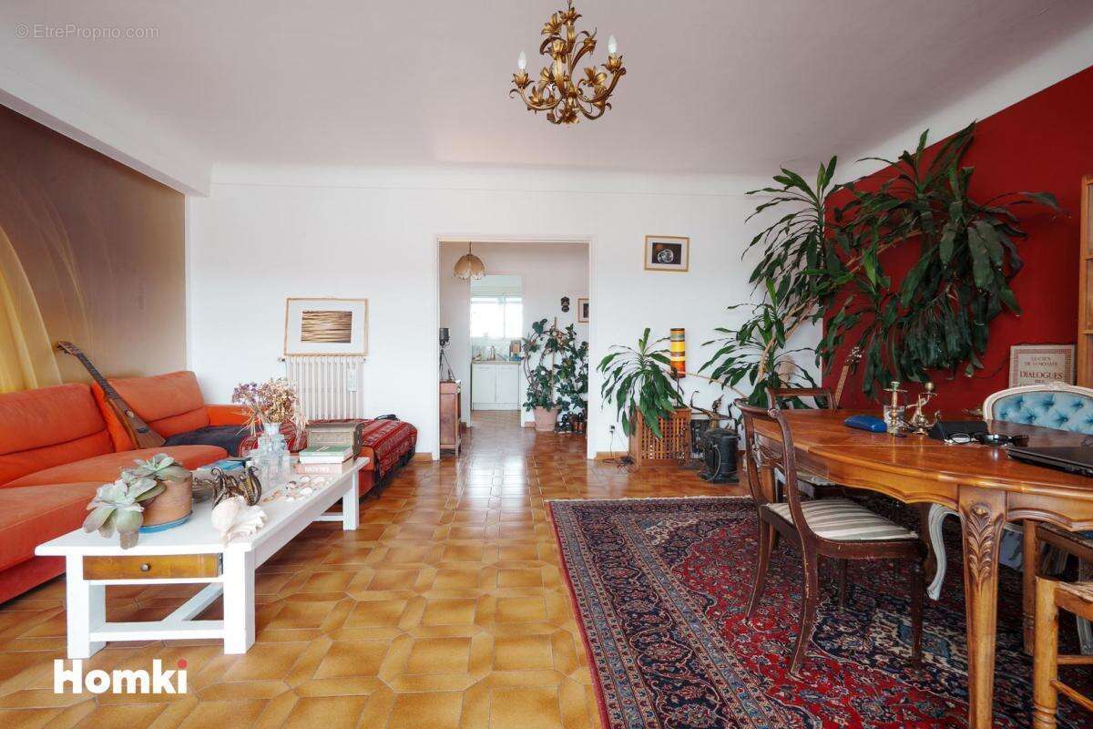Vaste appartement 4 piècesT5 de 100 m2 à Sète 34200 - photo 3