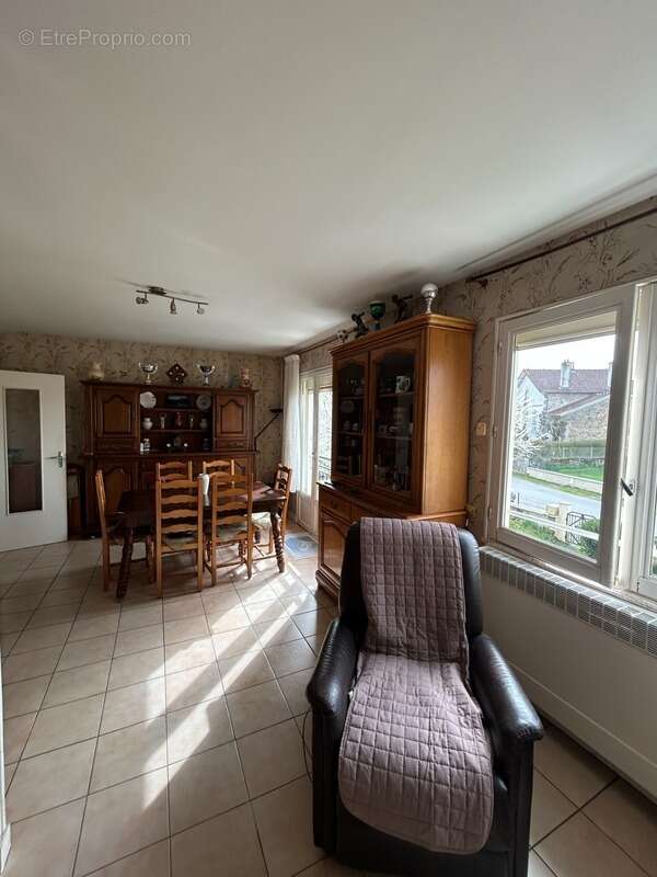 Maison à CHATEAUPONSAC