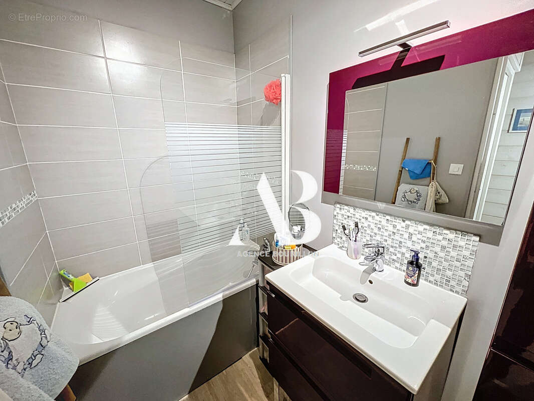 Maison à LA CHAPELLE-RABLAIS