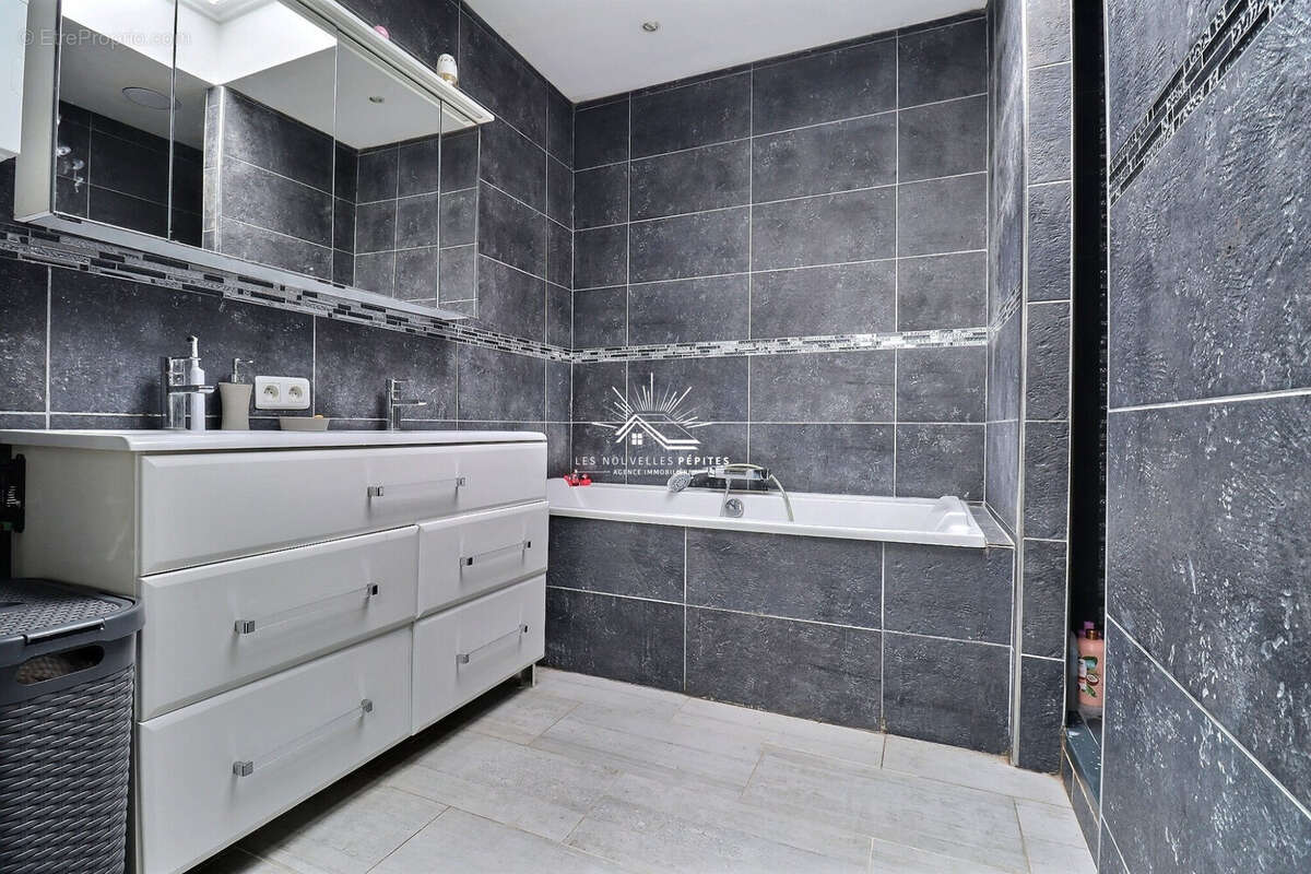 Maison à LYS-LEZ-LANNOY