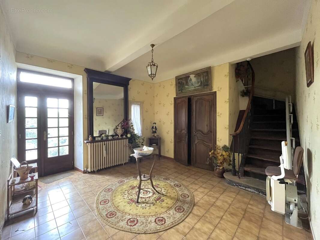 Maison à PEPIEUX