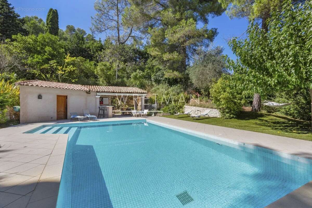 Jolie maison avec jardin et piscine - Valbonne - photo 28
