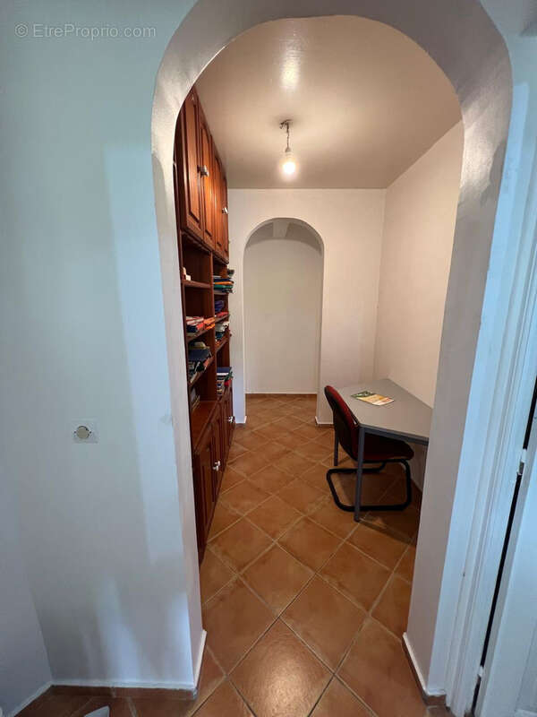 Belle villa F4-F5 à vendre à Saint-Claude avec belle vue montagne en EXCLUSIVITÉ - photo 12