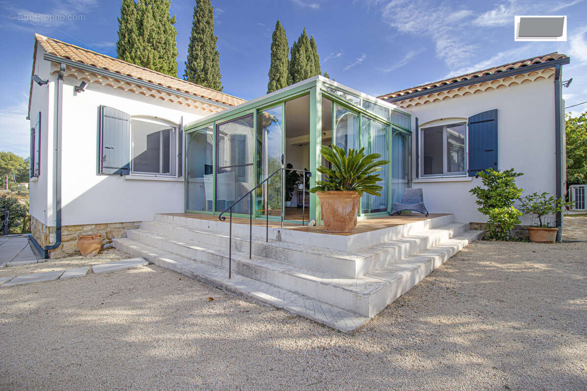 Maison à LE CASTELLET