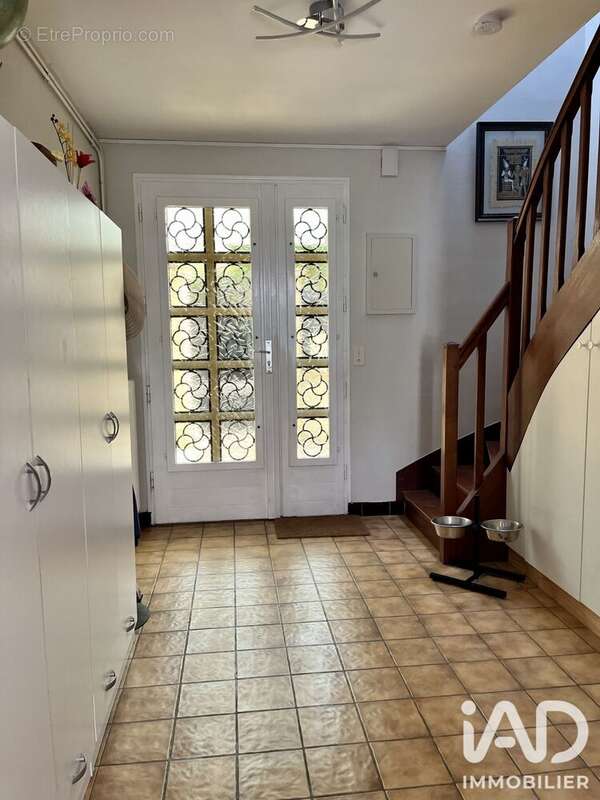 Maison 91 m² à Reims  - photo 3