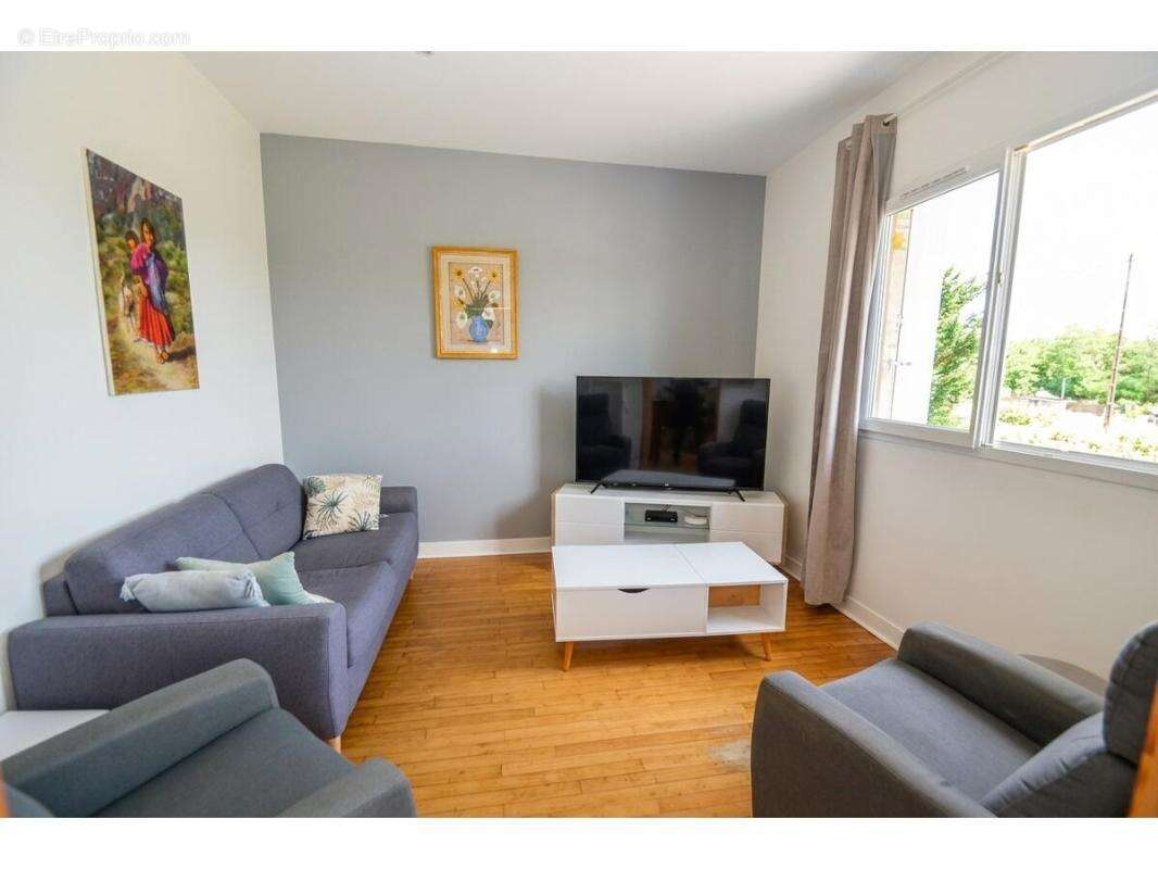 Maison 105 m² à Montpon-Menesterol  - photo 3