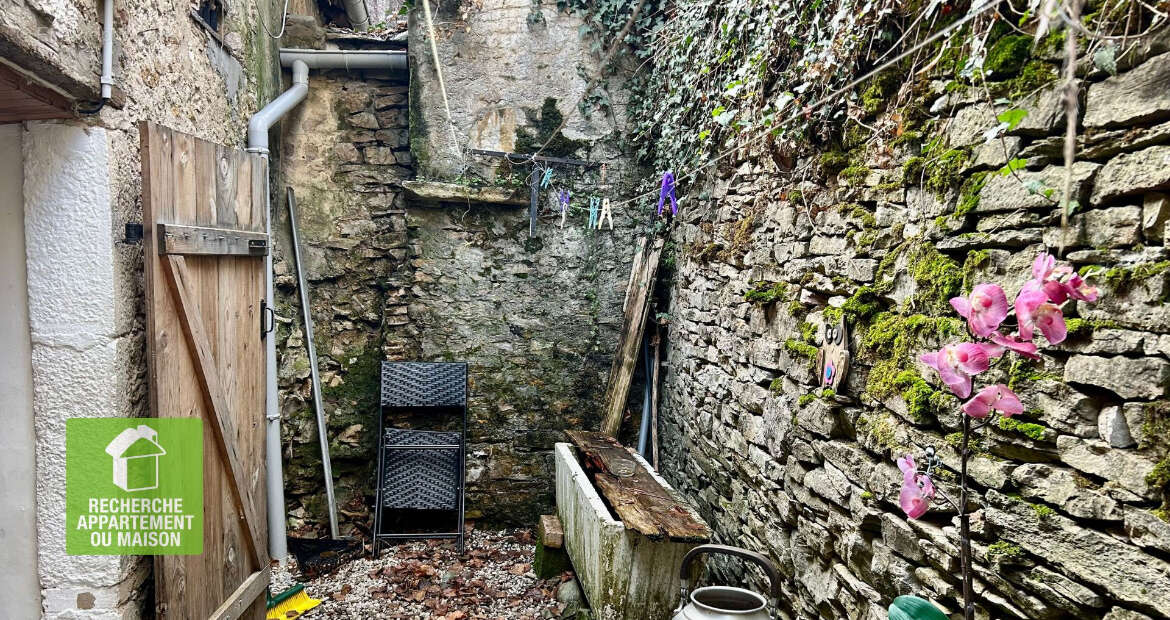Appartement à CREMIEU
