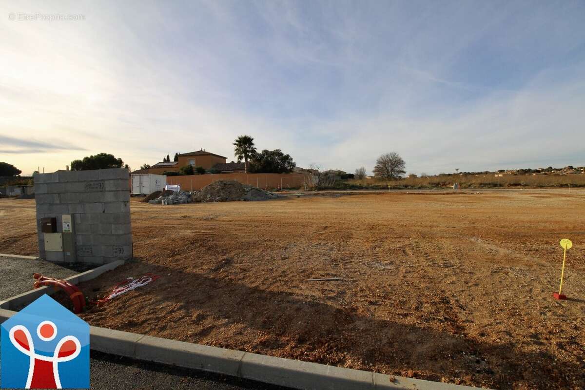 Terrain à PORTIRAGNES